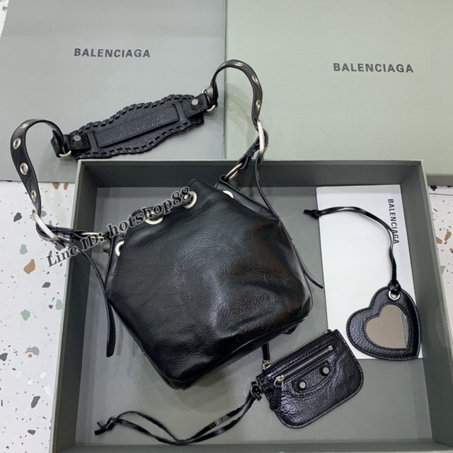 Balenciaga專櫃爆款黑色小號肩背包 巴黎世家city水桶包新款機車水桶包 fyj2028